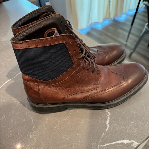 Ferragamo wing tip boots - Picture 2 of 4